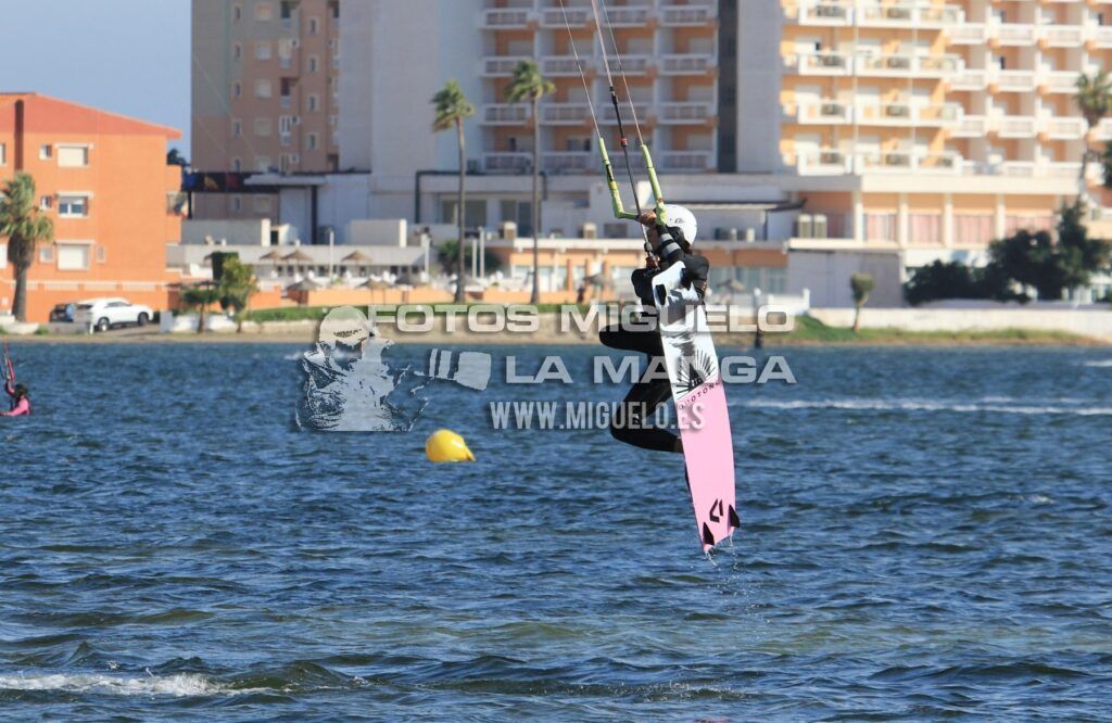KITE CIERVO 4-10-2025